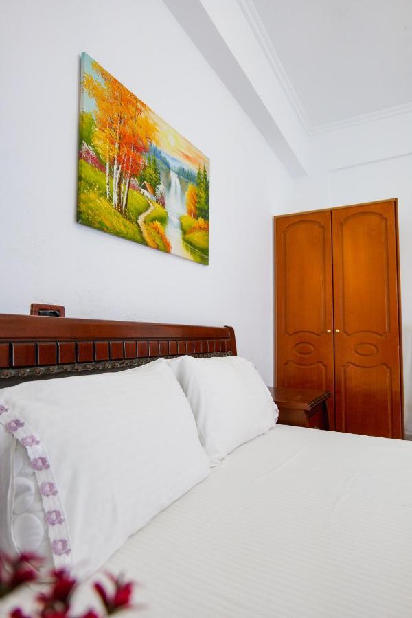 Guest House Gerard Ksamil Exterior photo
