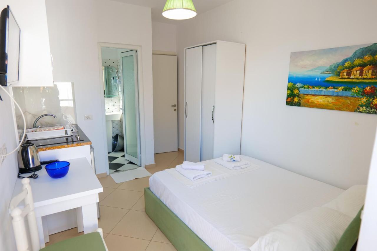 Guest House Gerard Ksamil Exterior photo